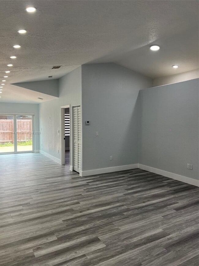Building Photo - 10057 NW 127th St