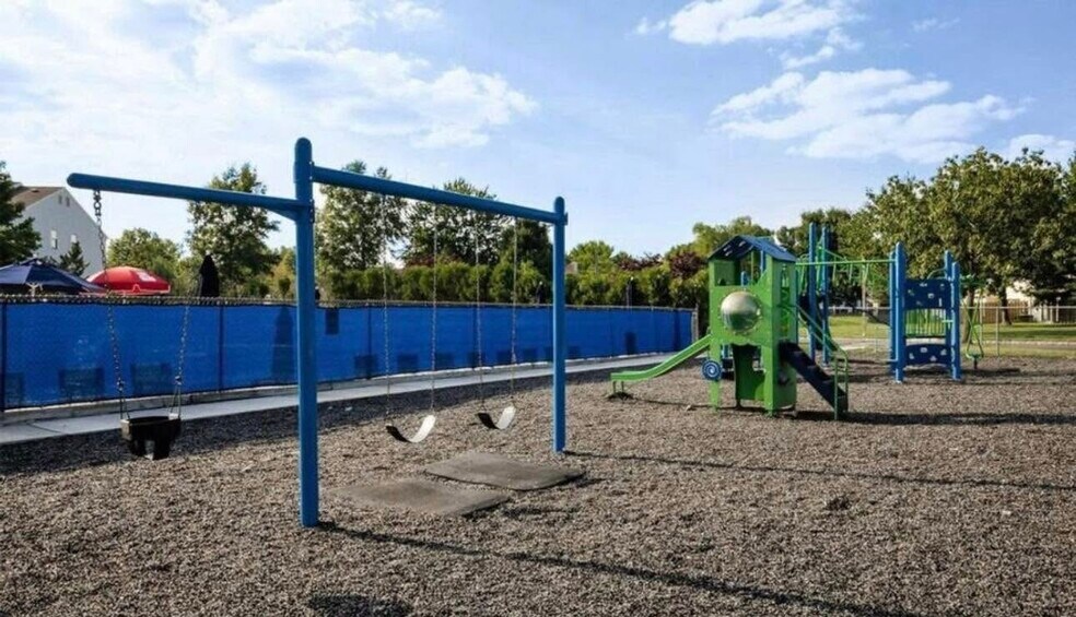 Building Photo - 49 Joyner Ct