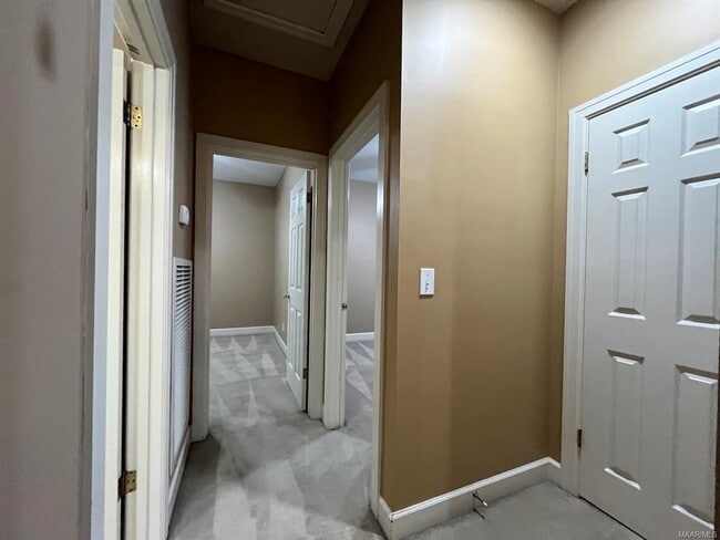 Building Photo - 8839 Sturbridge Dr