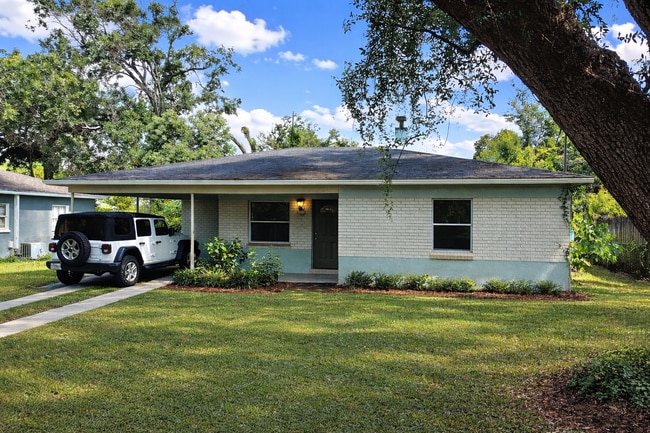 Building Photo - 1518 E Ellicott St