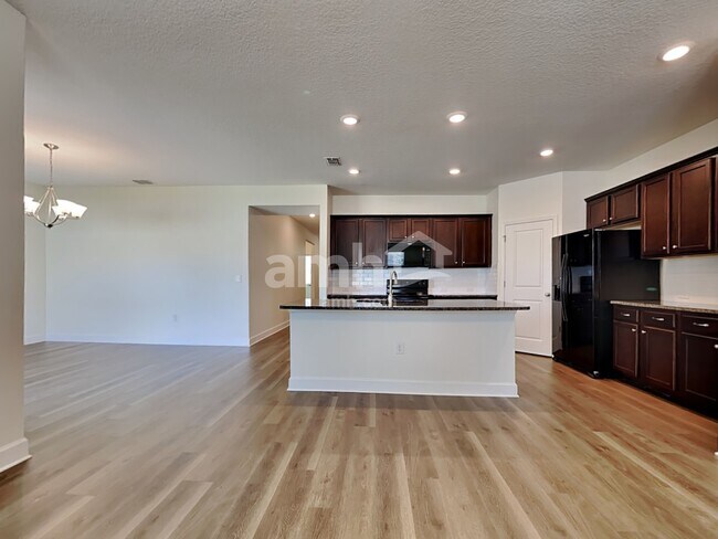 Building Photo - 1291 Tan Tara Trl