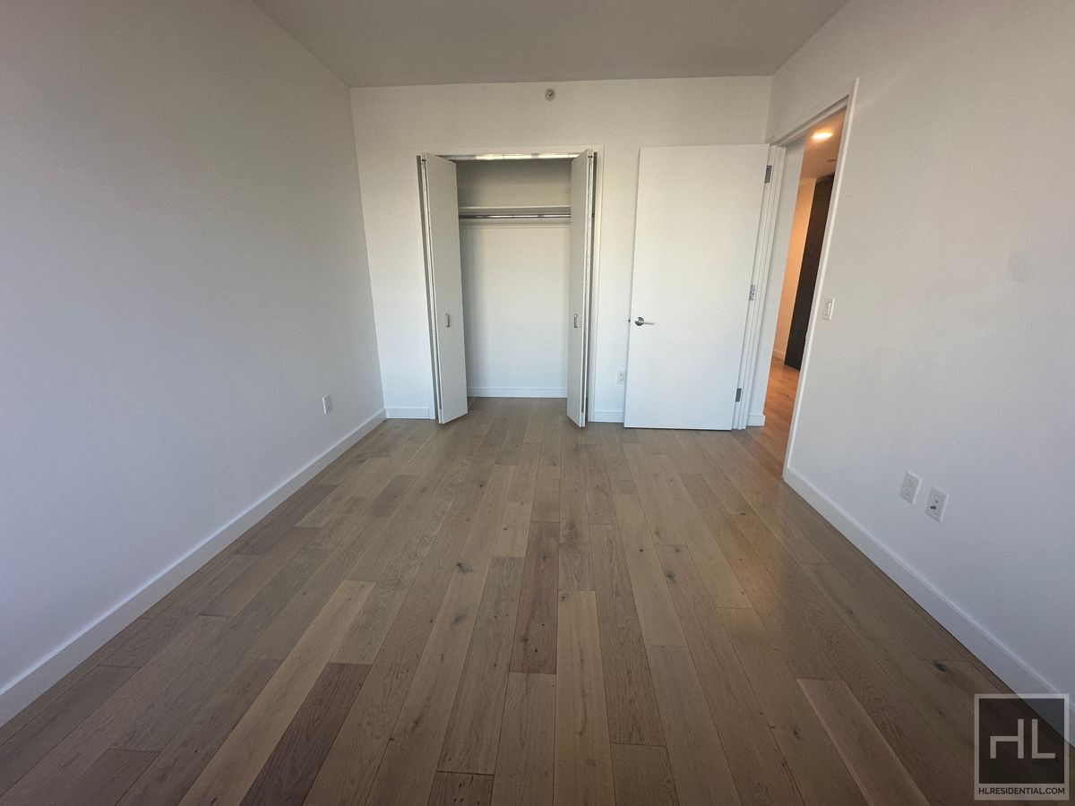 Building Photo - NORTHERN BOULEVARD