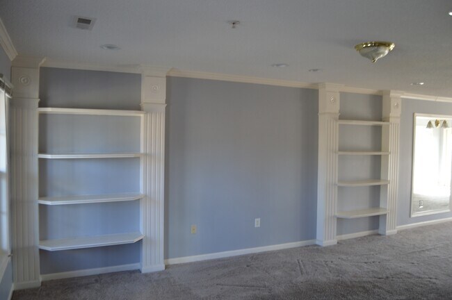 Building Photo - 110 Steam Engine Dr