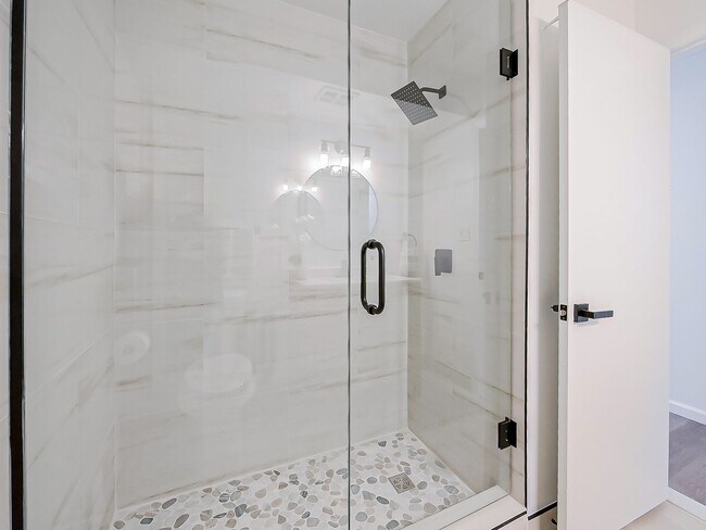 Building Photo - All New Luxury Living In Plymouth