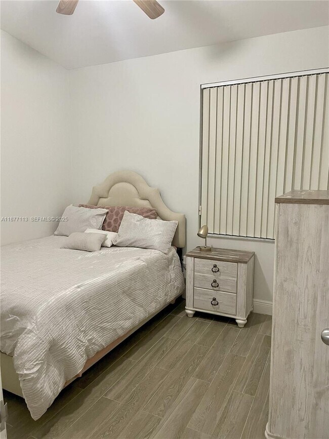 Building Photo - 6735 NW 193rd Ln