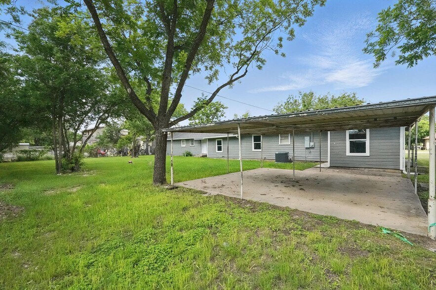 Building Photo - 2781 Beech St