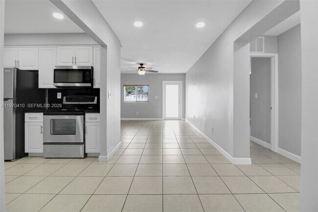 Building Photo - 11740 SW 182nd Terrace