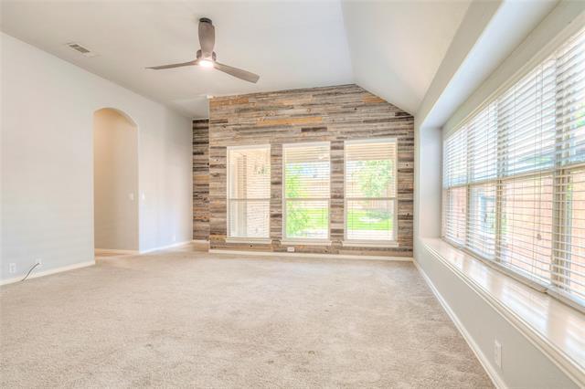 Building Photo - 2309 Aurora Dr