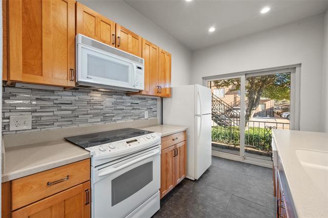 Building Photo - 4420 Harlanwood Dr