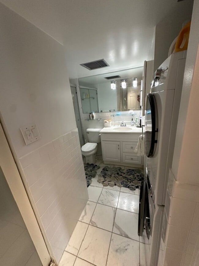 Building Photo - The Dorchester