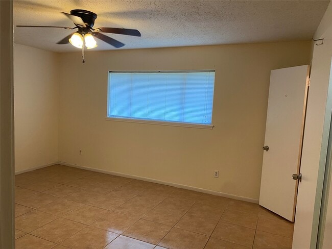 Building Photo - 8306 Springtime Ln