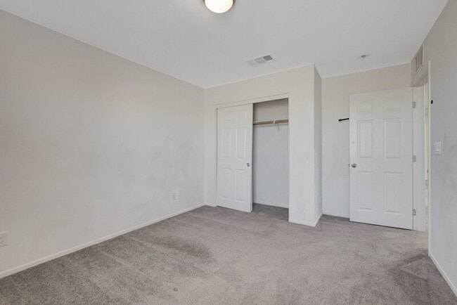 Building Photo - 5128 Granite Basin St