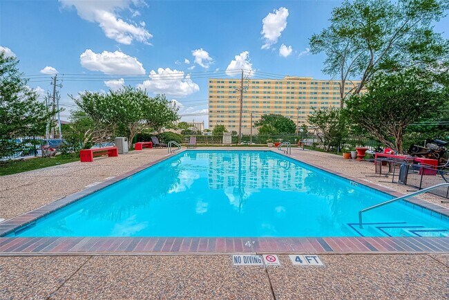 Building Photo - 7510 Hornwood Dr