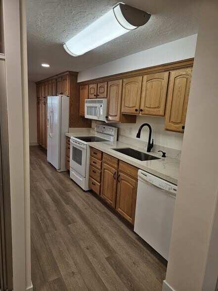 Building Photo - 9522 S Tarbert Cir