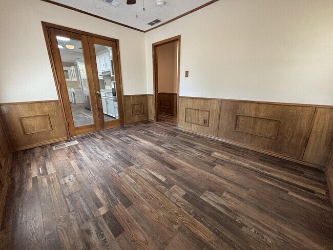 Building Photo - 1848 Houston St