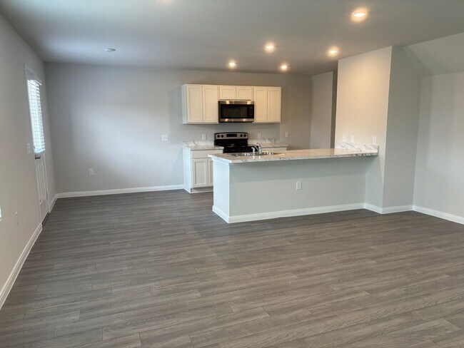 Building Photo - 2242 Dry Moss Way