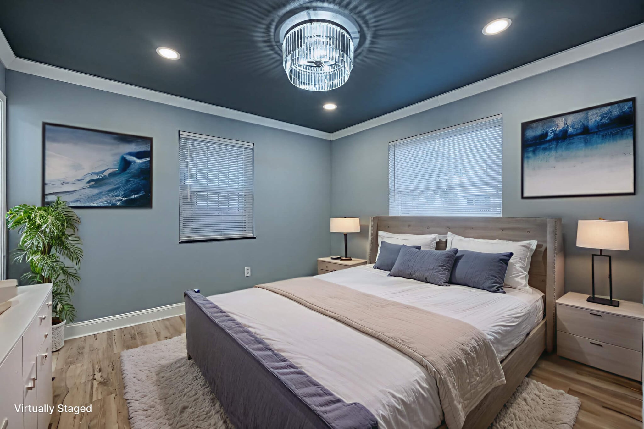 Building Photo - 446 E Siebenthaler Ave