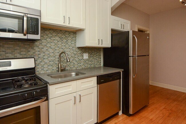 Building Photo - 2320.5 N Rockwell St