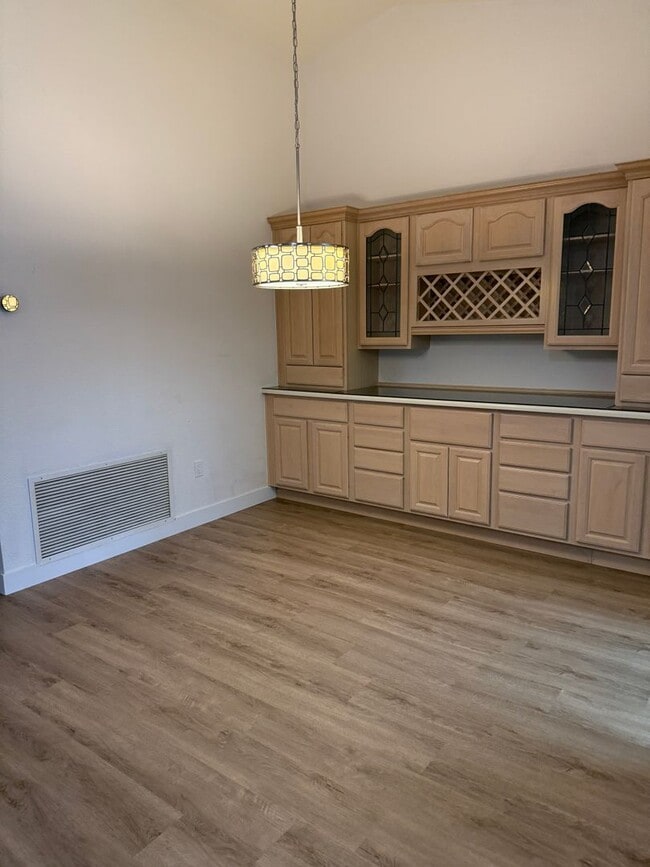 Building Photo - 9528 Yucca Blossom Dr