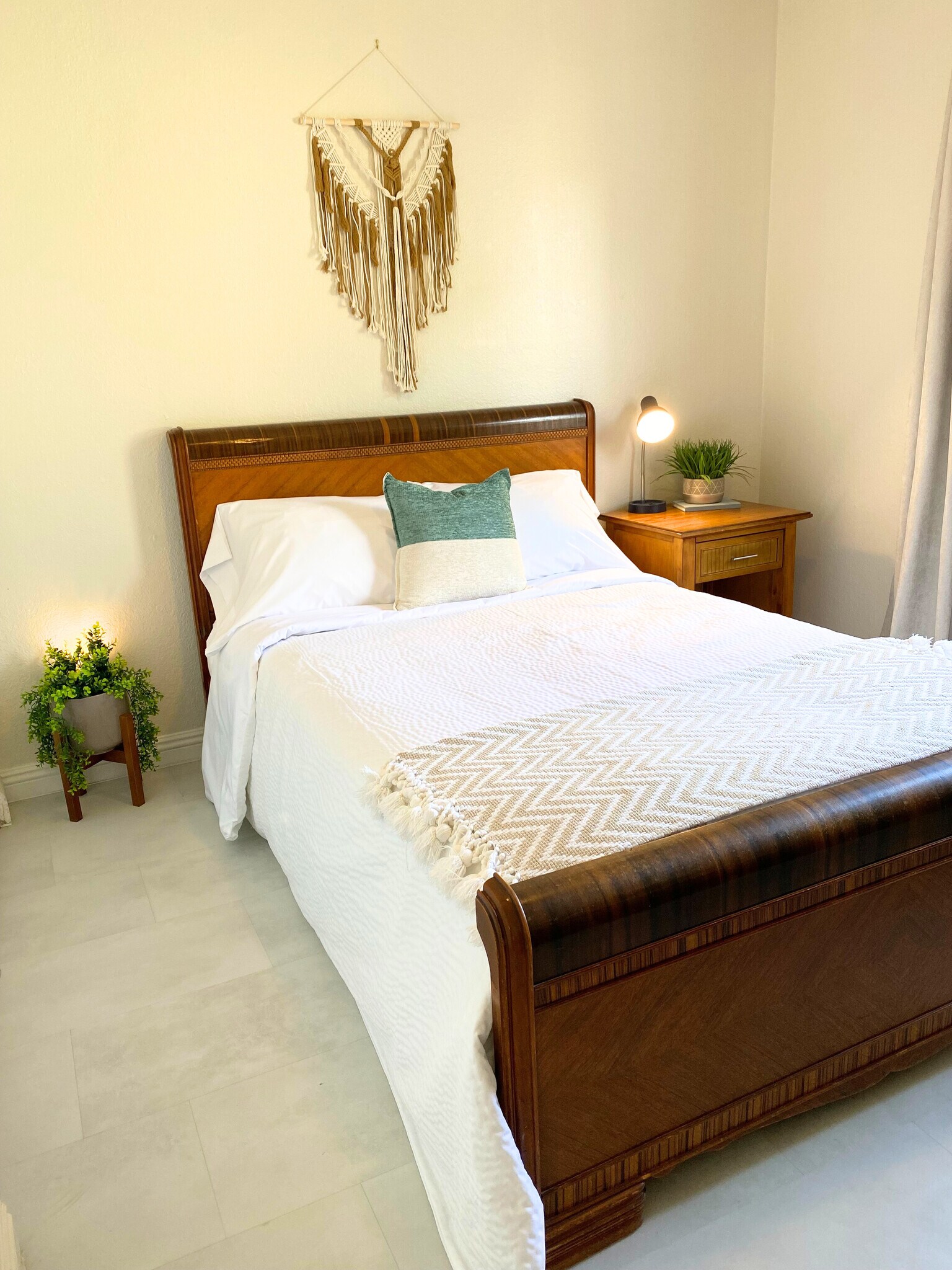 Bedroom 2-full size Bed - 1778 W 28th St