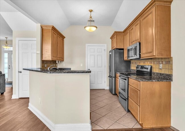 Building Photo - 38 Castle Bay Dr