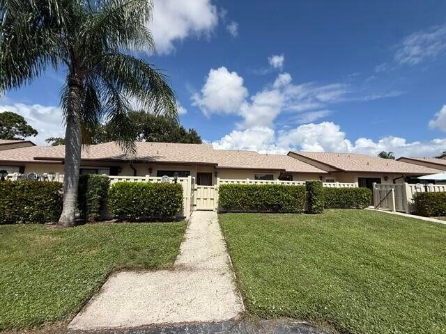 Building Photo - 1028 Green Pine Blvd