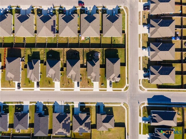 Building Photo - 259 Great Hills Dr