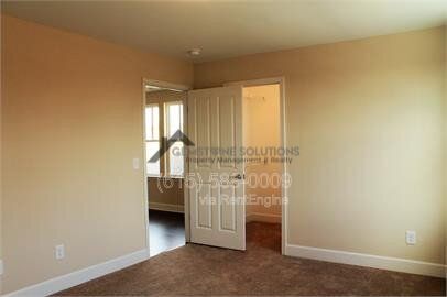 Building Photo - 1529 Winding Creek Dr