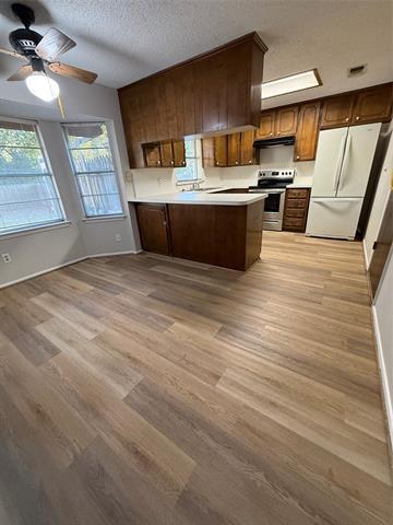 Building Photo - 5621 Shady Hill Ln