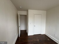 Building Photo - 532 DeKalb St