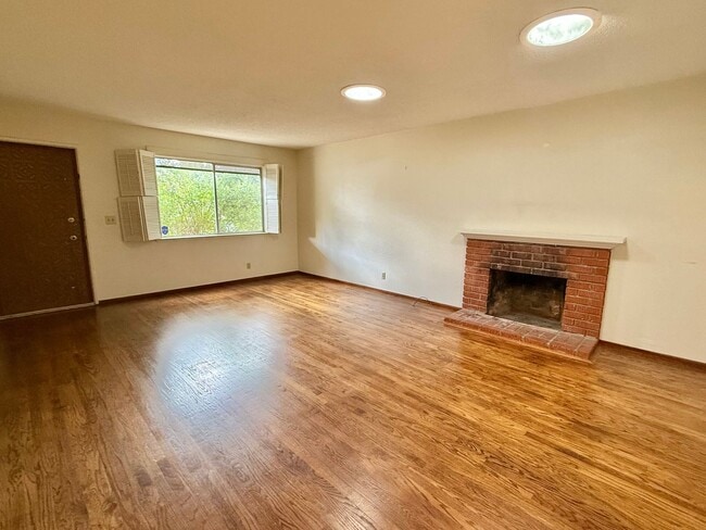 Building Photo - Los Gatos - Inviting Los Gatos Home with Classic Charm & Entertainer’s Backyard