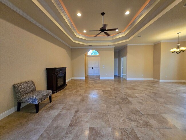 Building Photo - 5/3.5 Willow Oak Plantation