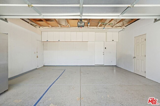 Building Photo - 69730 Mccallum Way