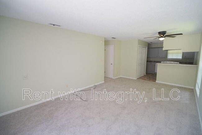 Building Photo - 2304 Hartsfield Ct