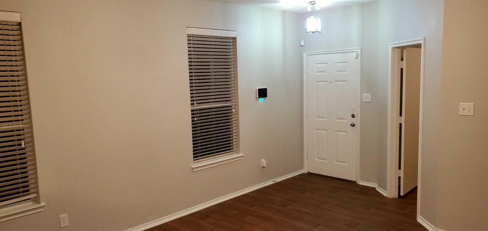 Building Photo - 2241 Stonebrook Ln