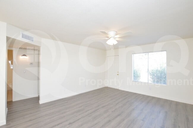 Building Photo - 143 S Mountain Rd