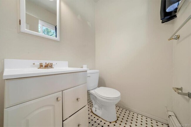 Building Photo - 24 Tanager Rd