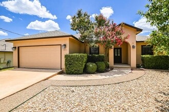 Building Photo - 14711 Longbranch Dr