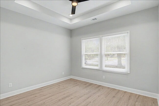 Building Photo - SECTION 8 WELCOME!! - 3 bedroom recently built - $250 gift card special