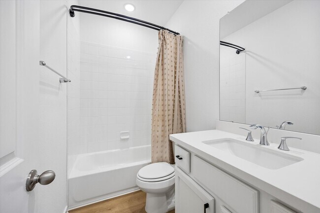 Building Photo - 9622 Wright Dr