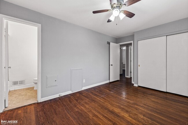 Building Photo - 5342 Streefkerk Dr