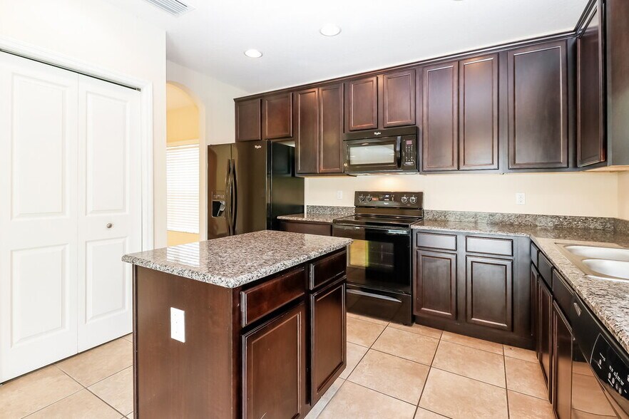 Building Photo - 12622 Belcroft Dr