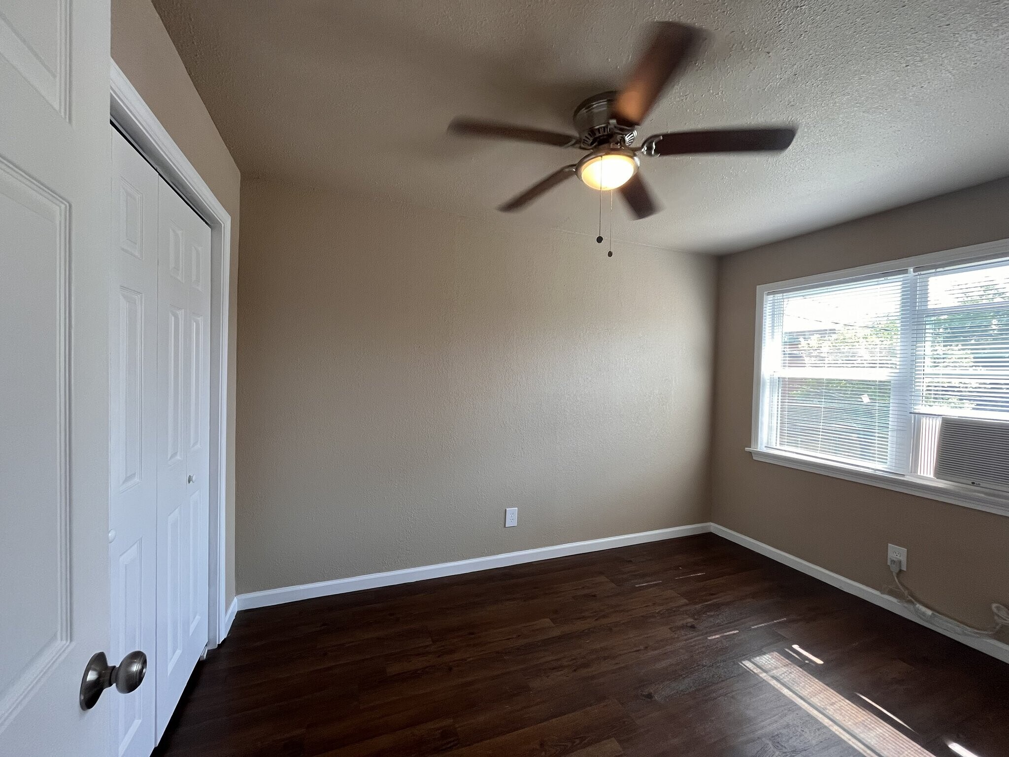 Building Photo - 7623 Pecan Villas Dr