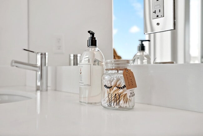 Building Photo - 2000 P St NW