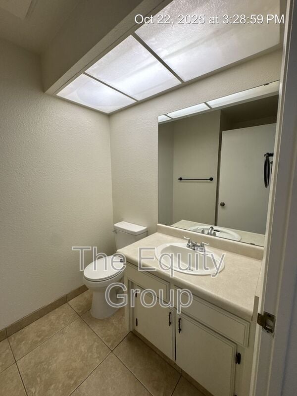 Building Photo - 2038 E Vassar Ave