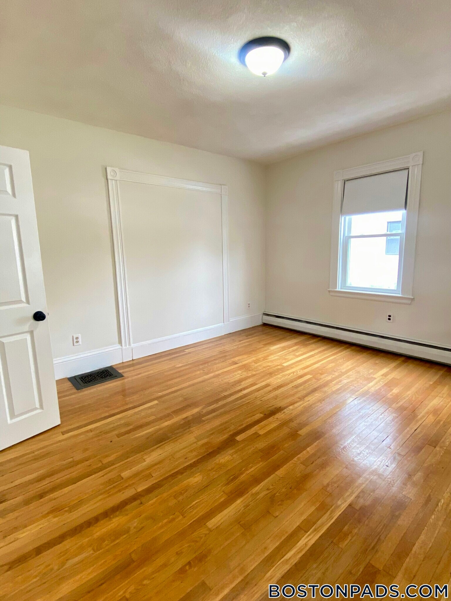 Building Photo - 5 Aldie St