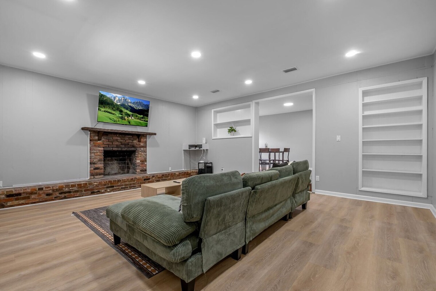 Building Photo - 218 Cactus St