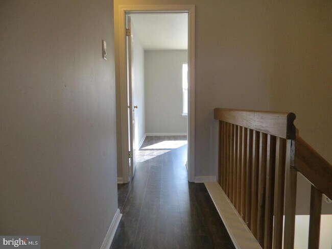 Building Photo - 3606 N Carriage Ct