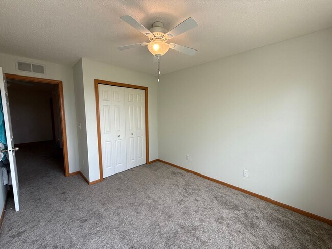 Building Photo - 14649 Sapphire Way