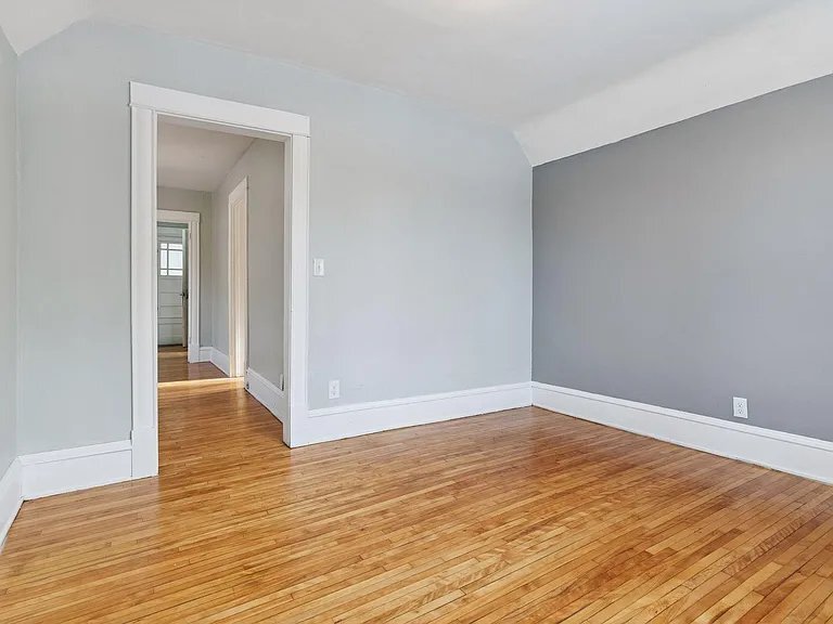 Building Photo - 2805 28th Ave S